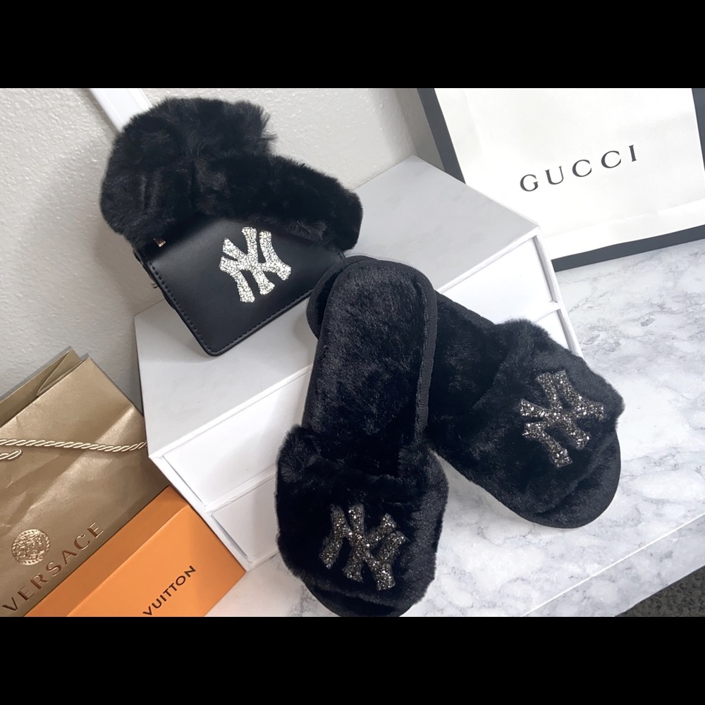 Ny bling fluffy slipper 3 pc set